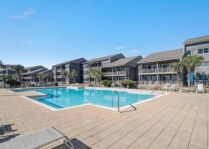 Apartment Walk To Florabama From Renovated Ground Floor 2bd-2ba With Pickleball, Boat Slips *